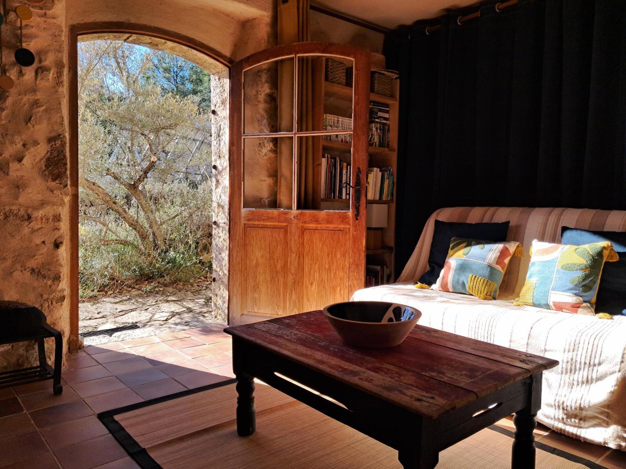 Bastidon Provencal Off-grid * Salernes